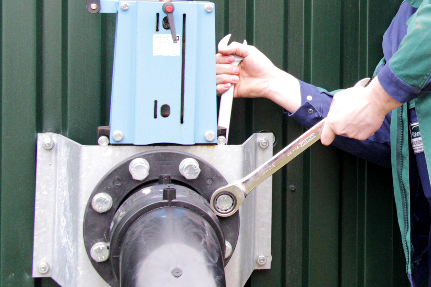 Livingstone advises PlanET Biogastechnik GmbH on the sale of a majority stake of PlanET Service GmbH to SCHNELL Motoren GmbH featured image